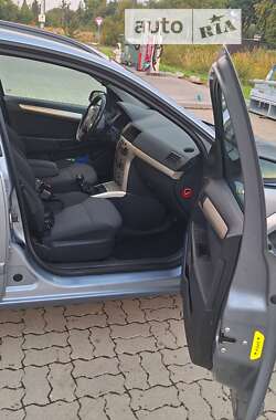 Универсал Opel Astra 2008 в Стрые