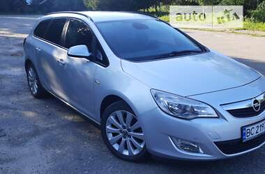 Універсал Opel Astra 2011 в Жидачові