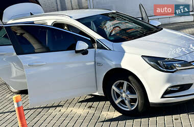 Универсал Opel Astra 2018 в 