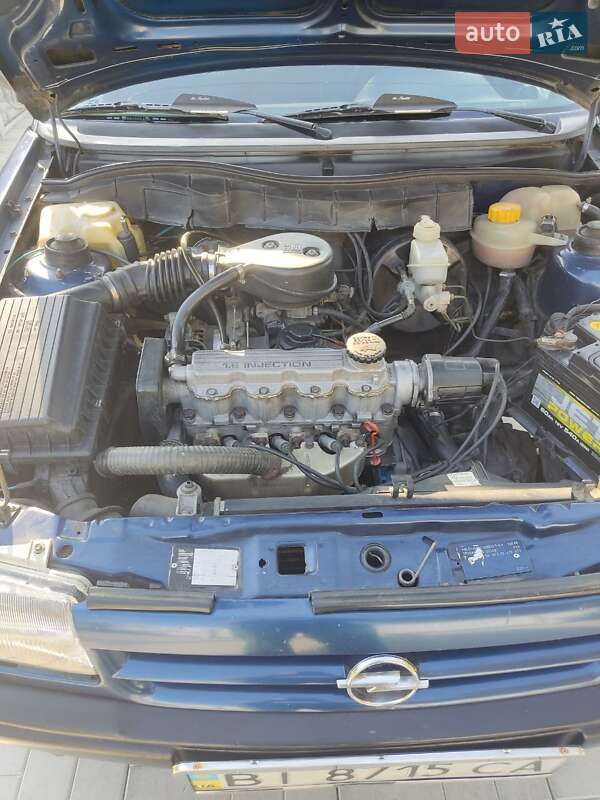 Хетчбек Opel Astra 1992 в Миргороді