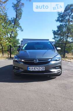 Універсал Opel Astra 2016 в Києві