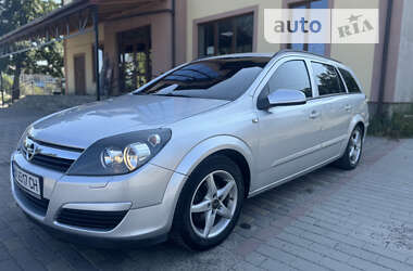 Універсал Opel Astra 2006 в Рокитному