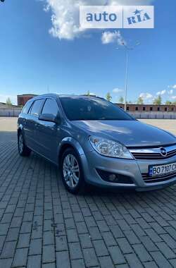 Универсал Opel Astra 2008 в Тернополе