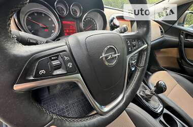 Универсал Opel Astra 2015 в Христиновке