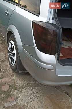 Универсал Opel Astra 2009 в 