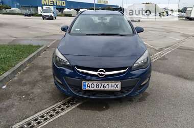 Универсал Opel Astra 2015 в Иршаве