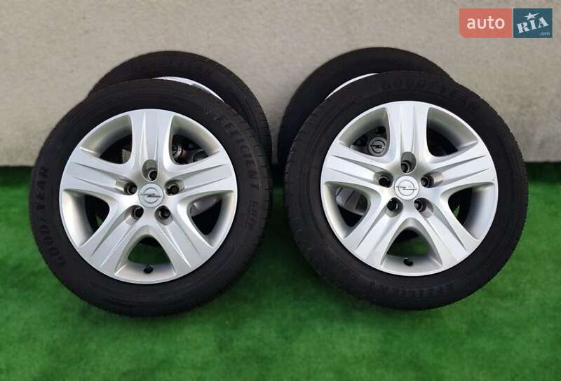Хэтчбек Opel Astra 2007 в Львове