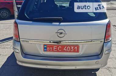 Универсал Opel Astra 2004 в 