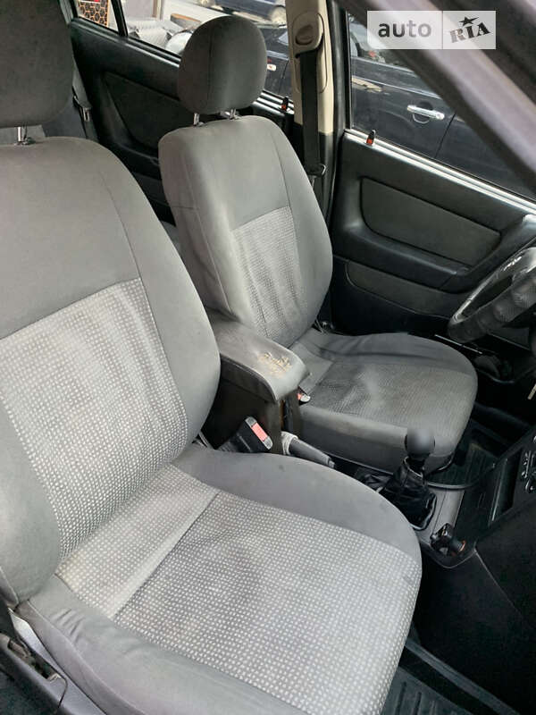 Седан Opel Astra 2007 в Новомосковске фото 11 Седан Opel Astra 2007 в Новомосковске