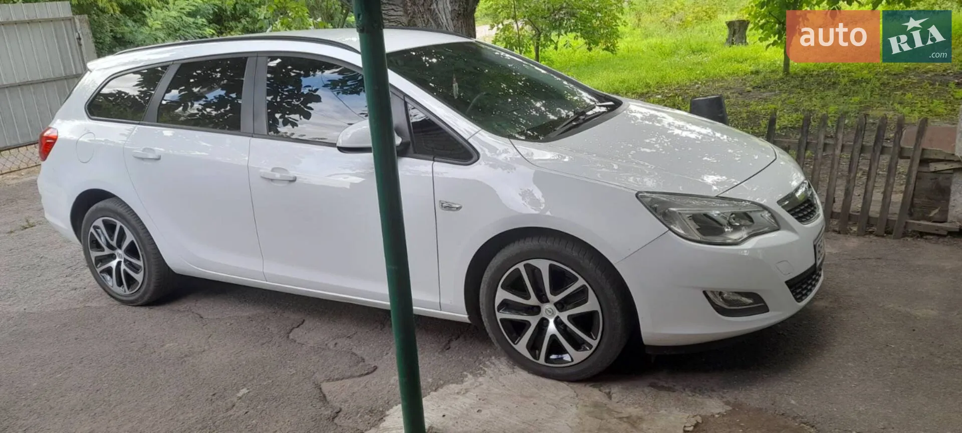 2011 Opel Astra - мініатюра 2