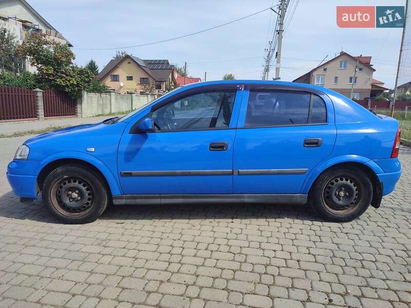 Хэтчбек Opel Astra 2001 в Львове