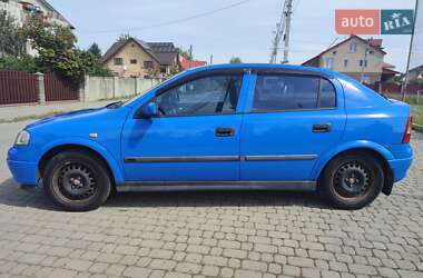 Хэтчбек Opel Astra 2001 в 