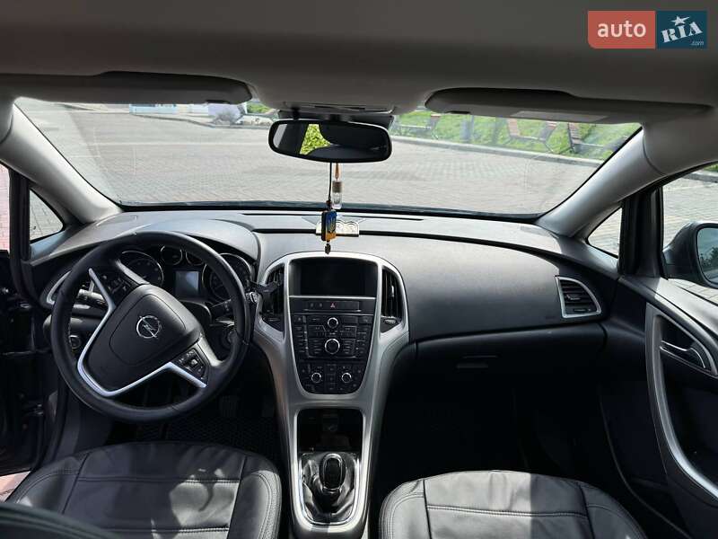 Универсал Opel Astra 2011 в Луцке фото 5 Универсал Opel Astra 2011 в Луцке