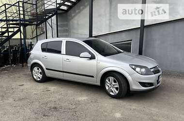 Хетчбек Opel Astra 2012 в Харкові