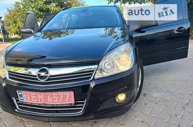 Универсал Opel Astra 2008 в Тернополе