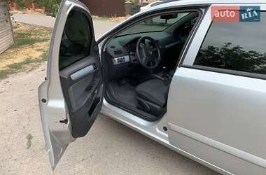 Универсал Opel Astra 2005 в 