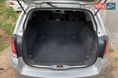 Универсал Opel Astra 2005 в 