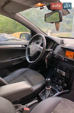 Универсал Opel Astra 2007 в Килии