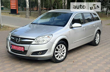 Универсал Opel Astra 2009 в Лубнах