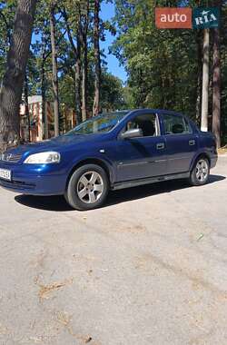 Седан Opel Astra 2006 в Виннице