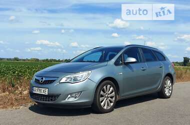 Універсал Opel Astra 2011 в Києві