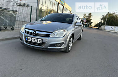 Універсал Opel Astra 2007 в Рівному