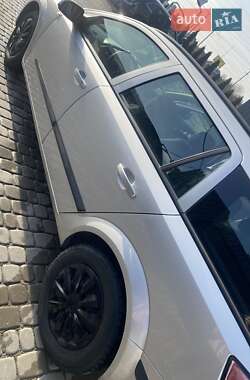 Универсал Opel Astra 2005 в 