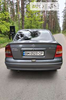 Седан Opel Astra 2006 в Сумах