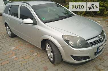 Универсал Opel Astra 2009 в Ивано-Франковске