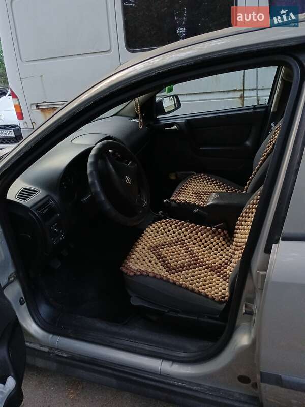 Седан Opel Astra 2007 в Борисполі