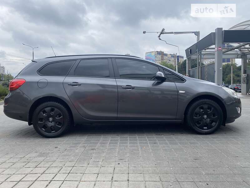 Универсал Opel Astra 2010 в Львове фото 8 Универсал Opel Astra 2010 в Львове