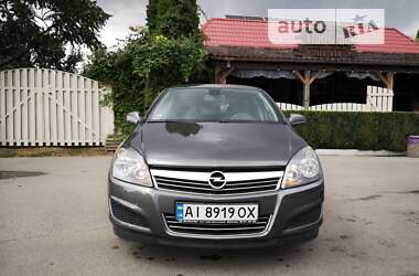 Универсал Opel Astra 2010 в Белой Церкви