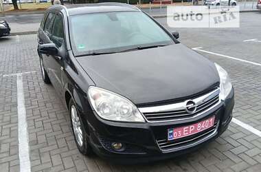 Универсал Opel Astra 2009 в Березане