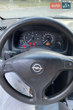 Универсал Opel Astra 2000 в 