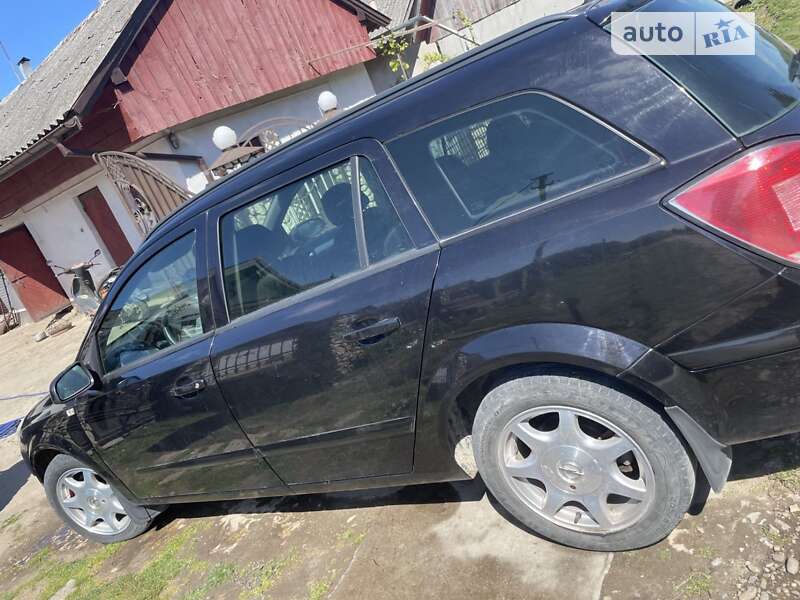 Універсал Opel Astra 2007 в Золочеві