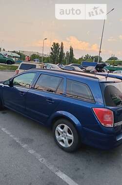 Универсал Opel Astra 2006 в Киеве