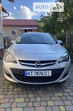 Универсал Opel Astra 2013 в Ивано-Франковске