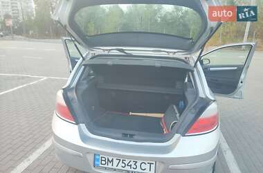 Хэтчбек Opel Astra 2006 в Сумах