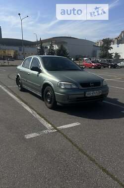 Седан Opel Astra 2007 в Киеве