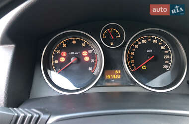 Универсал Opel Astra 2005 в 
