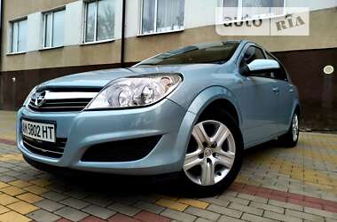 Хетчбек Opel Astra 2009 в Звягелі