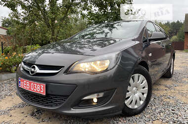 Универсал Opel Astra 2014 в Луцке