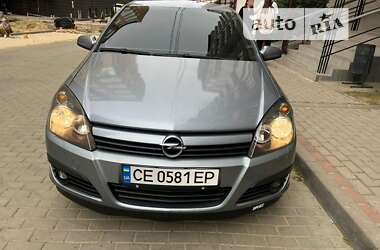 Хетчбек Opel Astra 2004 в Чернівцях