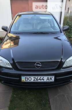 Седан Opel Astra 2008 в Тернополі