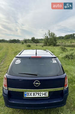 Универсал Opel Astra 2006 в 