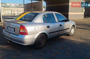 Седан Opel Astra 2005 в Николаеве