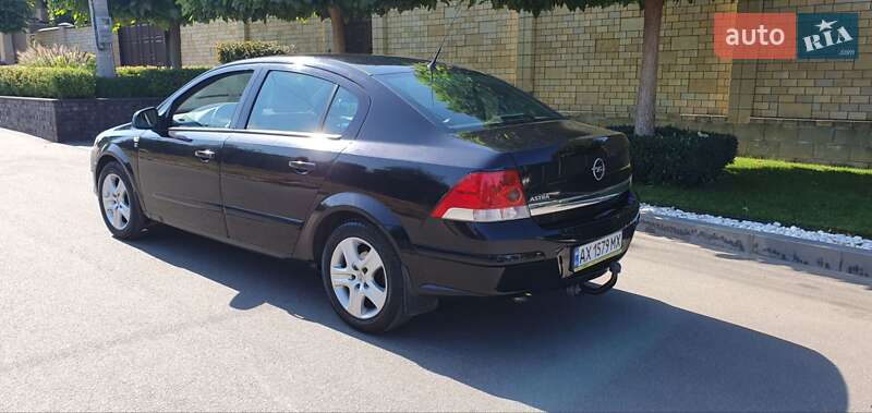 Седан Opel Astra 2010 в Харькове