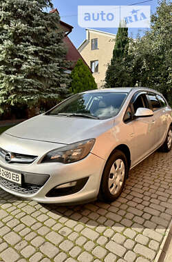 Універсал Opel Astra 2013 в Львові