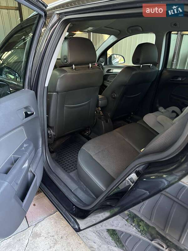 Универсал Opel Astra 2010 в Тернополе