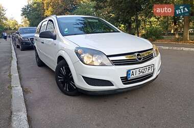 Универсал Opel Astra 2010 в 